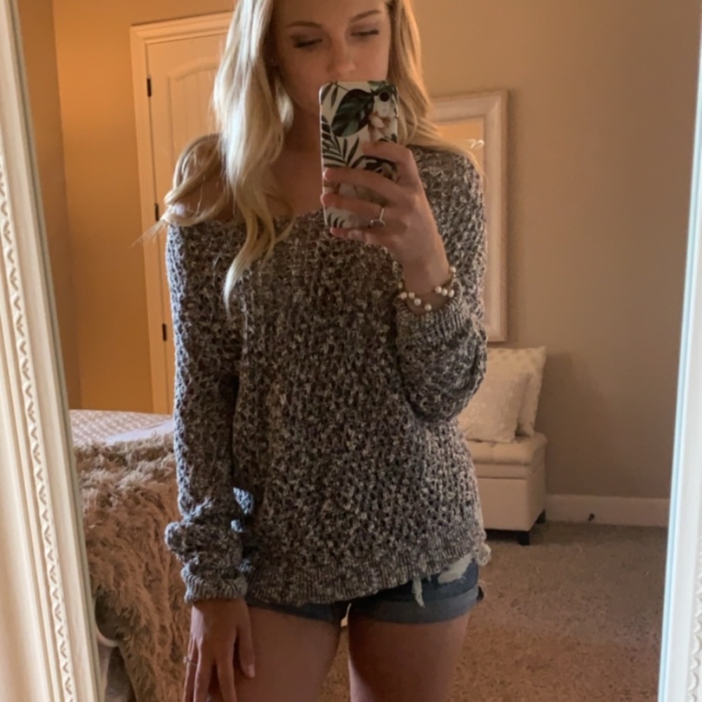 American Eagle Grey Knit Sweater